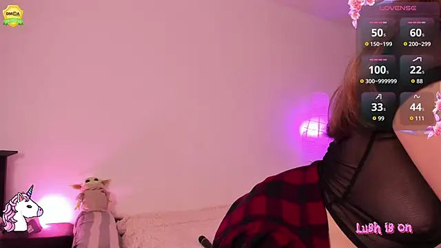 EvaUniporn online show from 10/14/25, 02:40