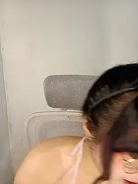 Chall mee online show from 12/15/25, 03:49