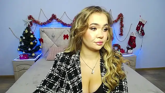 StacyYellig online show from 12/28/24, 10:55