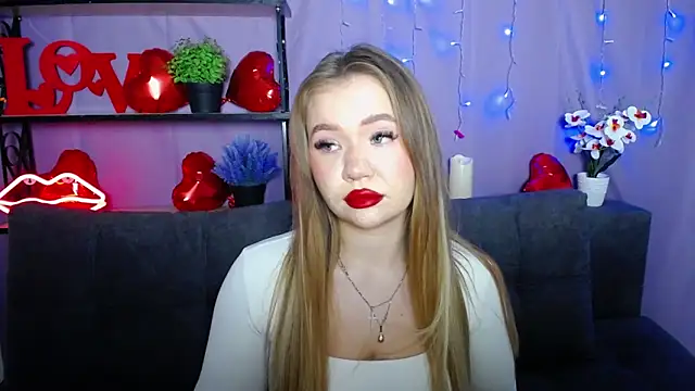 StacyYellig online show from 03/07/25, 08:33