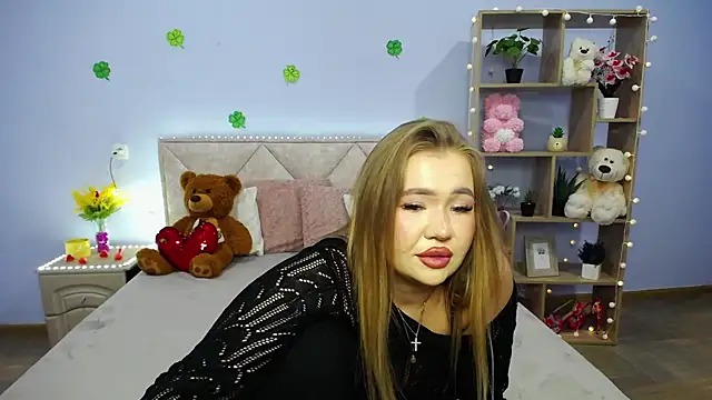 StacyYellig online show from 03/17/25, 11:54