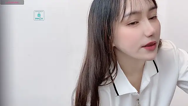 Snapshot of LIsha--170 chatting on 03/14/25, 07:04 LIsha--170 online show from 03/14/25, 07:04