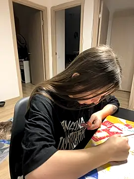 Snapshot of HelloRoxy chatting on 10/30/25, 04:30 HelloRoxy online show from 10/30/25, 04:30