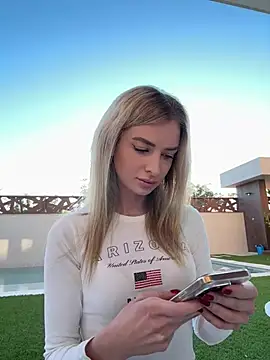 EvieEvans online show from 01/14/25, 04:18