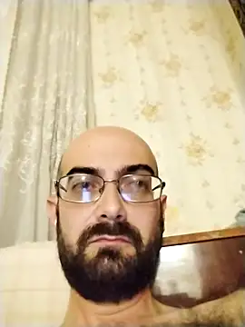 Snapshot of ArsenSavas chatting on 10/14/25, 07:47 ArsenSavas online show from 10/14/25, 07:47