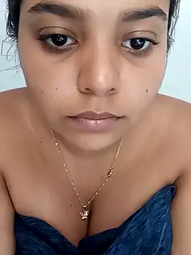 stefanie010 online show from 10/15/25, 05:13