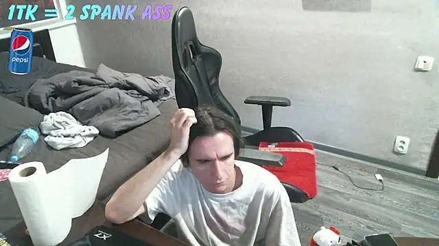 izilizi 23 online show from 06/26/26, 05:06
