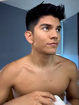 santiago 01 online show from 10/30/25, 07:36