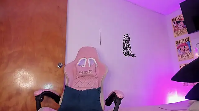 emily lady20 online show from 11/30/25, 07:56