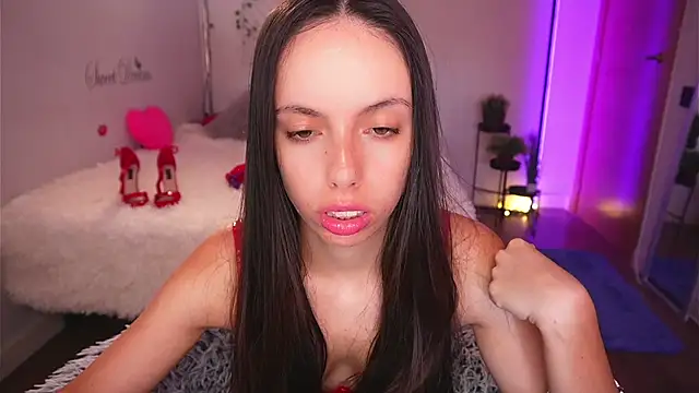 Snapshot of Dayna_Nebula chatting on 09/18/25, 10:39 Dayna Nebula online show from 09/18/25, 10:39