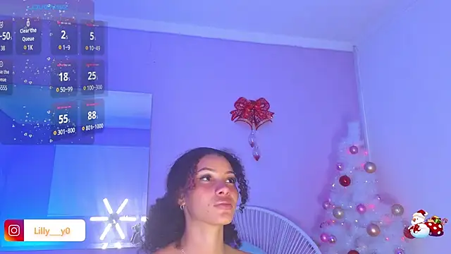 Snapshot of LillyDolls23 chatting on 12/29/24, 06:05 LillyDolls23 online show from 12/29/24, 06:05