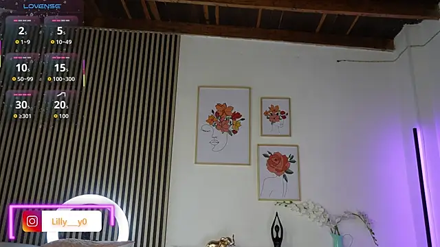 LillyDolls23 online show from 10/18/25, 12:50