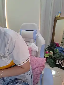 NaomiShimizu online show from 06/01/26, 08:32