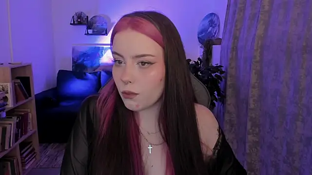 CoralineKeyns online show from 07/07/26, 05:32