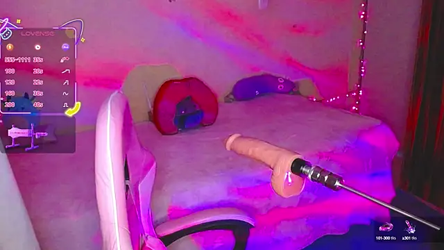 kim saenz20 online show from 10/17/25, 02:37