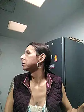 Cameron puppy online show from 06/07/26, 10:13