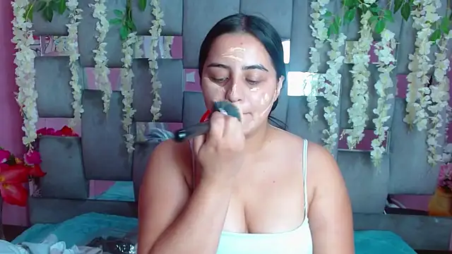 ValerySwett  online show from 12/06/24, 02:57