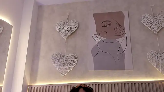 Snapshot of daiana_curly chatting on 11/30/25, 08:02 daiana curly online show from 11/30/25, 08:02