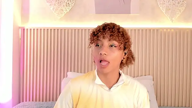 daiana curly online show from 06/28/26, 03:45