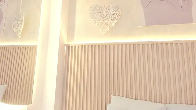daiana curly online show from 07/25/26, 10:51