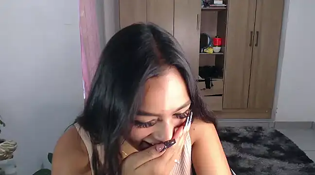 fairylatin222 online show from 01/08/25, 10:48