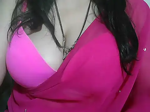 Snapshot of rehana_housewife chatting on 11/17/25, 06:08 rehana housewife online show from 11/17/25, 06:08