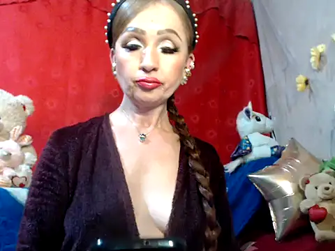 hottieperla online show from 01/08/25, 08:18