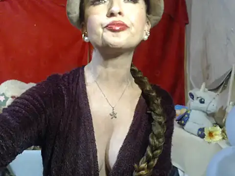 hottieperla online show from 10/03/25, 06:05