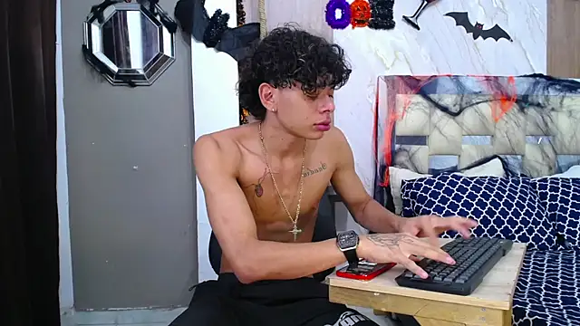 Snapshot of Harry_jhonsson chatting on 10/23/25, 07:34 Harry jhonsson online show from 10/23/25, 07:34