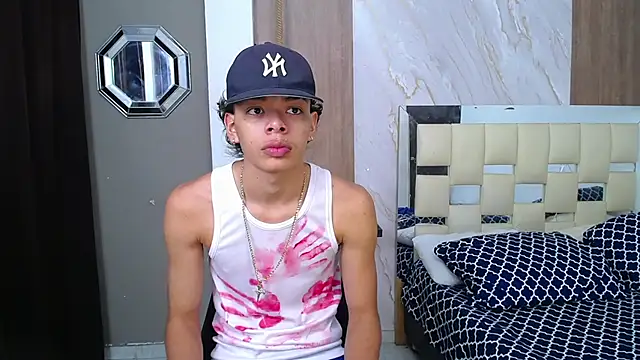 Snapshot of Harry_jhonsson chatting on 11/09/25, 09:24 Harry jhonsson online show from 11/09/25, 09:24