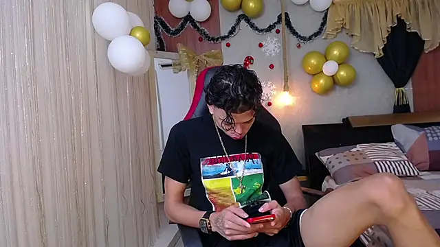 Snapshot of Harry_jhonsson chatting on 11/19/25, 09:59 Harry jhonsson online show from 11/19/25, 09:59