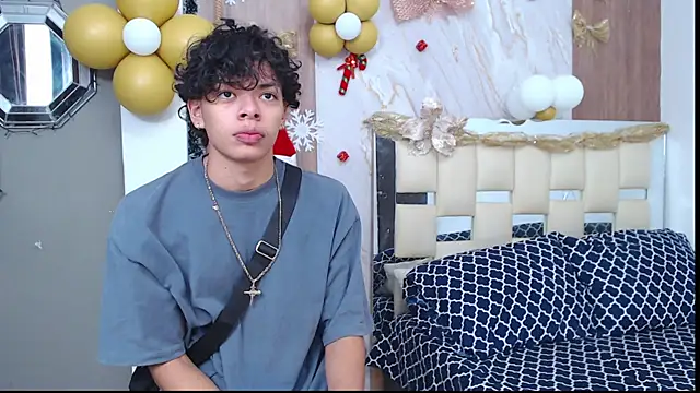 Snapshot of Harry_jhonsson chatting on 11/25/25, 05:40 Harry jhonsson online show from 11/25/25, 05:40