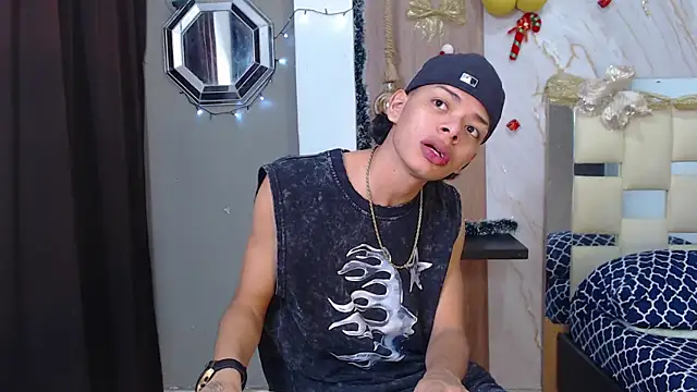 Snapshot of Harry_jhonsson chatting on 12/18/25, 10:27 Harry jhonsson online show from 12/18/25, 10:27