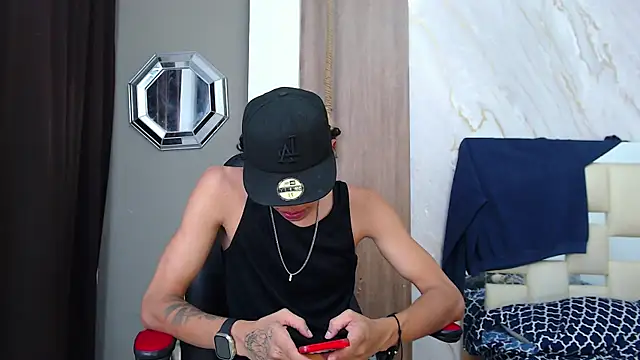 Snapshot of Harry_jhonsson chatting on 06/14/26, 02:24 Harry jhonsson online show from 06/14/26, 02:24