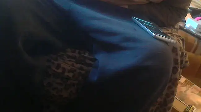 Snapshot of T-onyi chatting on 02/21/25, 08:29 T-onyi online show from 02/21/25, 08:29