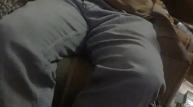 Snapshot of T-onyi chatting on 02/21/25, 09:22 T-onyi online show from 02/21/25, 09:22