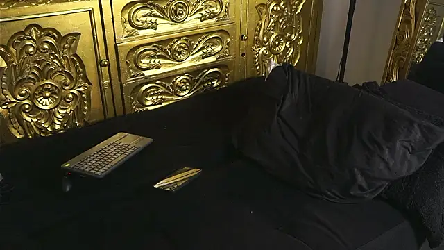 Snapshot of dantecoppolaa_ chatting on 12/06/24, 10:08 dantecoppolaa online show from 12/06/24, 10:08