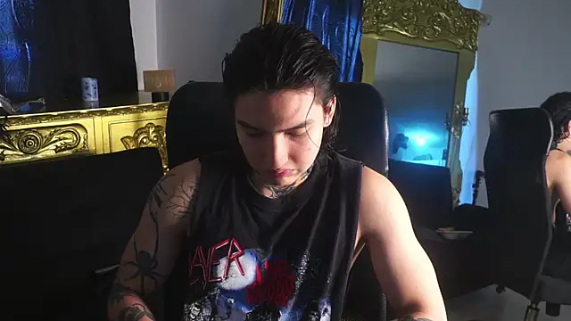 Snapshot of dantecoppolaa_ chatting on 01/11/25, 05:07 dantecoppolaa online show from 01/11/25, 05:07