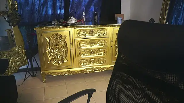 Snapshot of dantecoppolaa_ chatting on 02/22/25, 05:46 dantecoppolaa online show from 02/22/25, 05:46