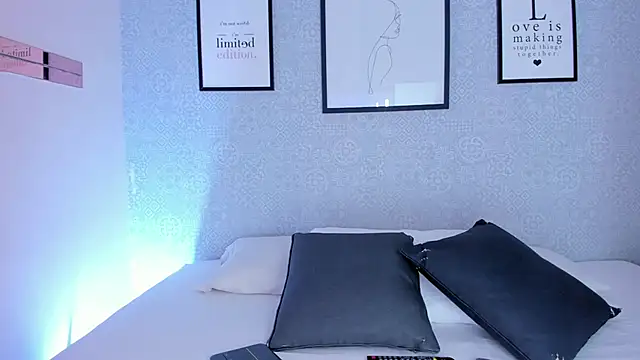 Natasha harper online show from 10/24/25, 12:01