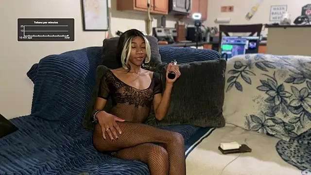 cutiesigh online show from 09/15/25, 10:37