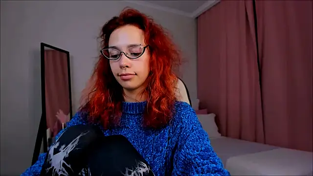 LeylaNoiry online show from 12/17/24, 08:54
