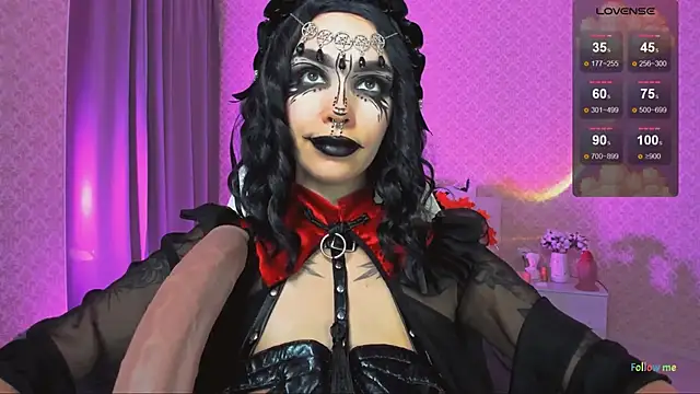 LeylaNoiry online show from 10/18/25, 01:23