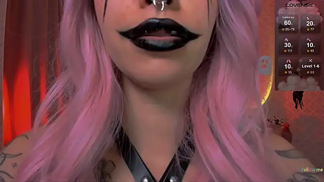 LeylaNoiry online show from 10/25/25, 01:51