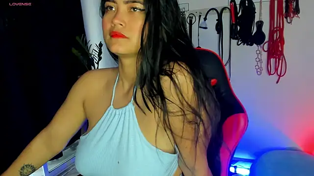 Snapshot of scarlet-kennedy98 chatting on 12/14/24, 10:39 scarlet-kennedy98 online show from 12/14/24, 10:39