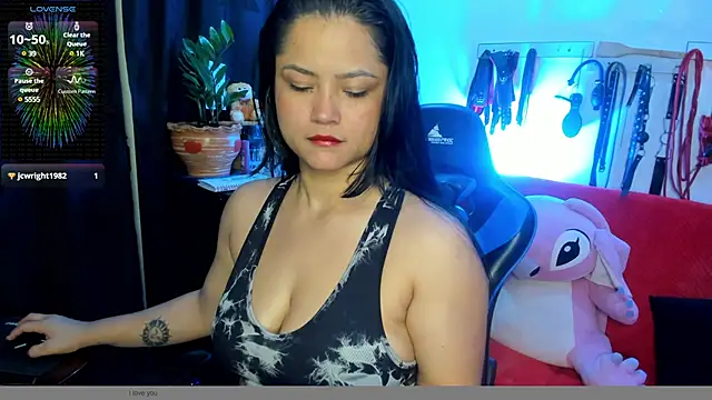 Snapshot of scarlet-kennedy98 chatting on 03/08/25, 12:55 scarlet-kennedy98 online show from 03/08/25, 12:55