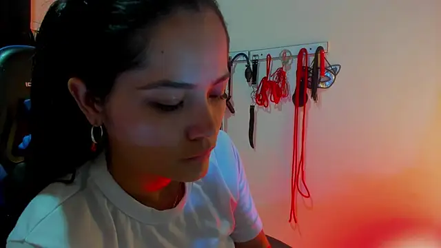 Snapshot of scarlet-kennedy98 chatting on 10/29/25, 09:38 scarlet-kennedy98 online show from 10/29/25, 09:38