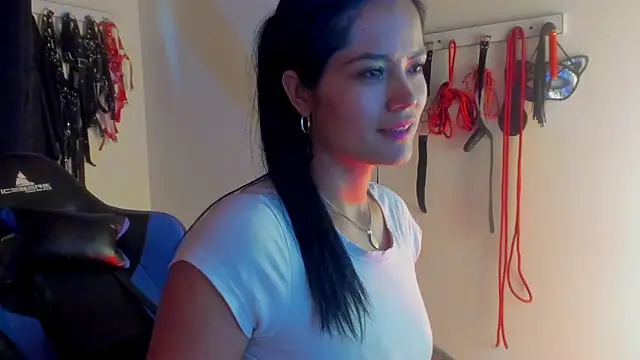 Snapshot of scarlet-kennedy98 chatting on 10/31/25, 06:42 scarlet-kennedy98 online show from 10/31/25, 06:42