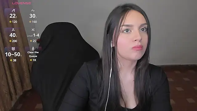 Snapshot of anaveleeez chatting on 03/23/25, 06:47 anaveleeez online show from 03/23/25, 06:47