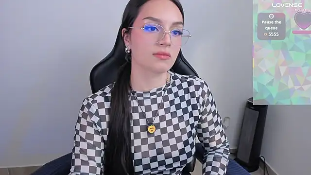 anaveleeez online show from 05/19/26, 01:11